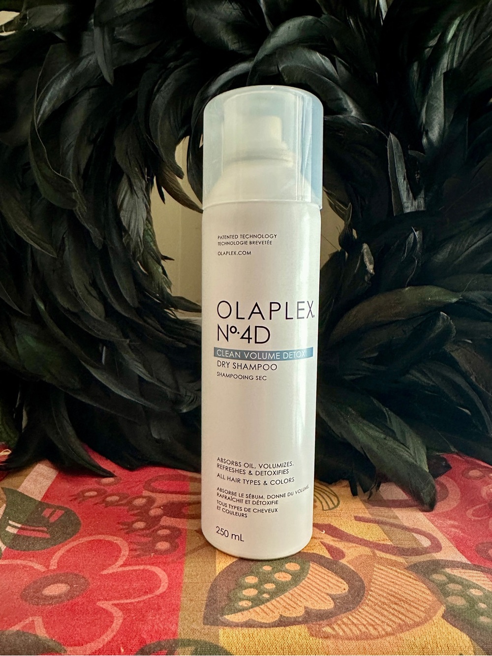 OLAPLEX No.4D Clean Volume Detox Dry Shampoo - White with Light Blue Accent